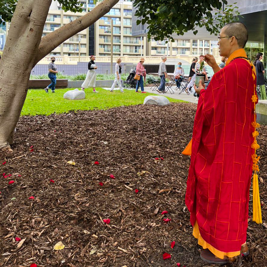 Venerables performing the Bodhi tree ceremony
